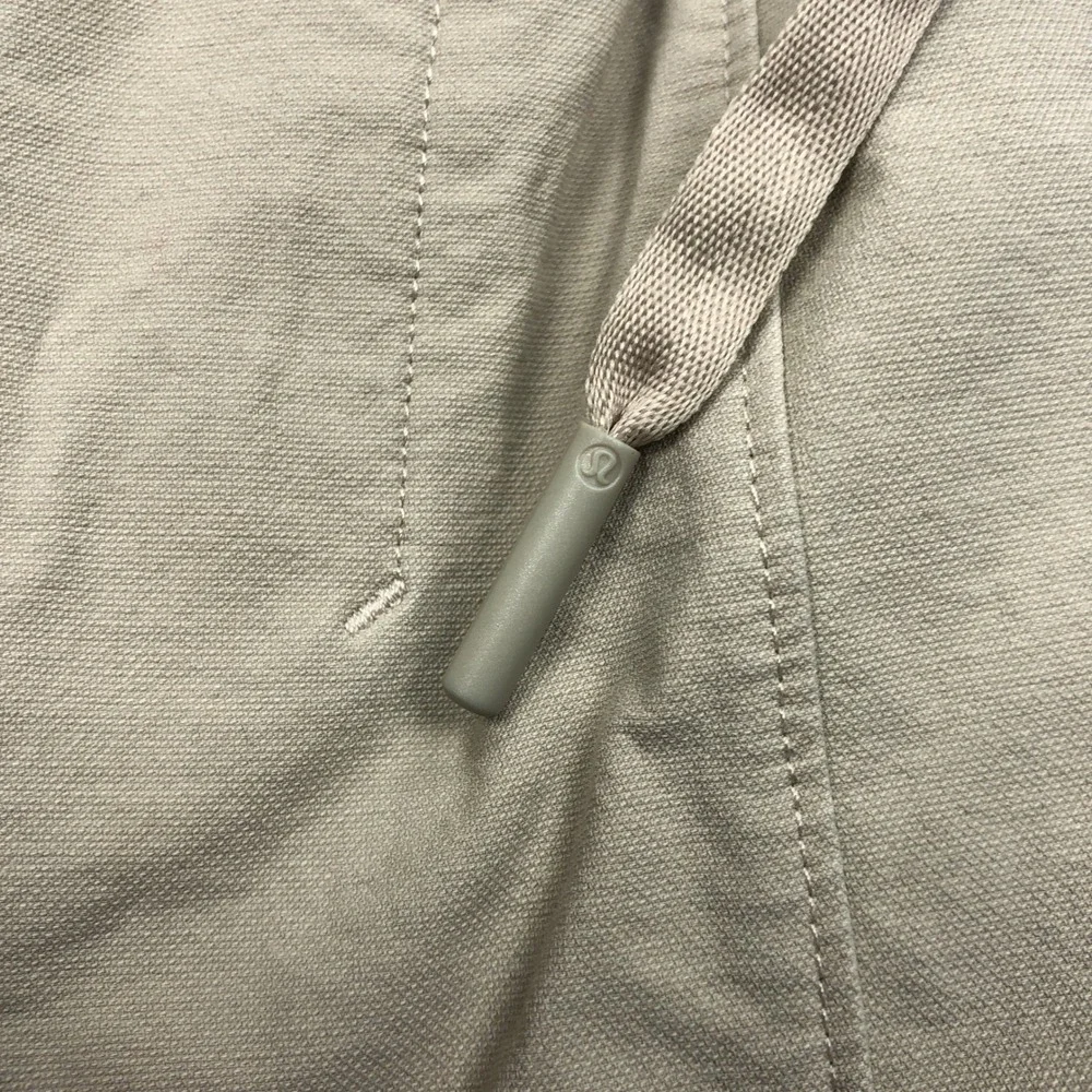 Lululemon Mens Medium Bowline Short 5
